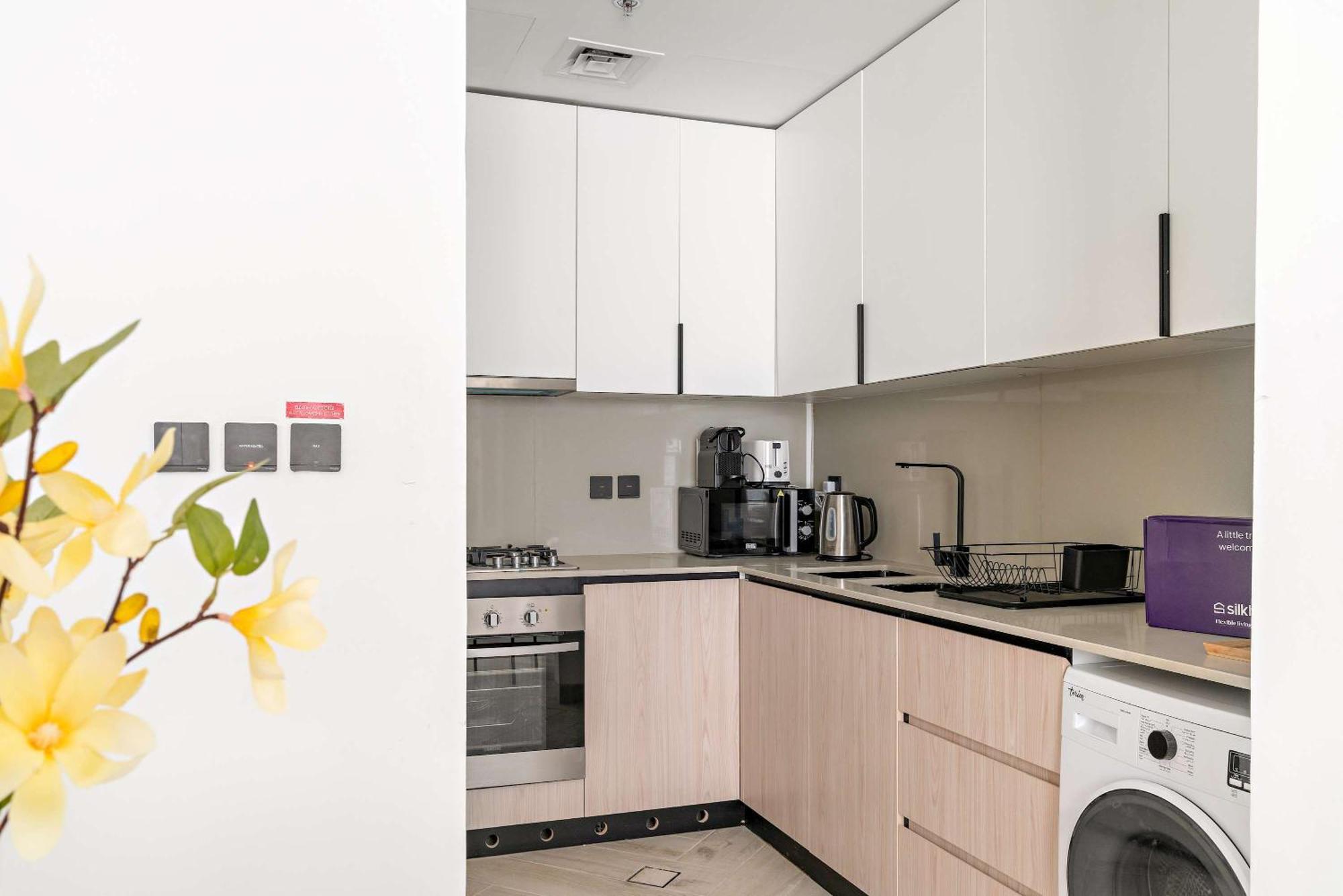 Silkhaus Urban Chic 1br In Empire Near Jvc Apartment *